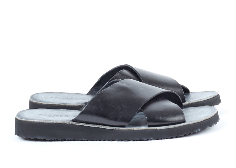 93510 Men - Black