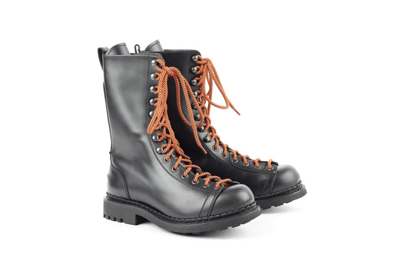 Sara - Black Pull Up